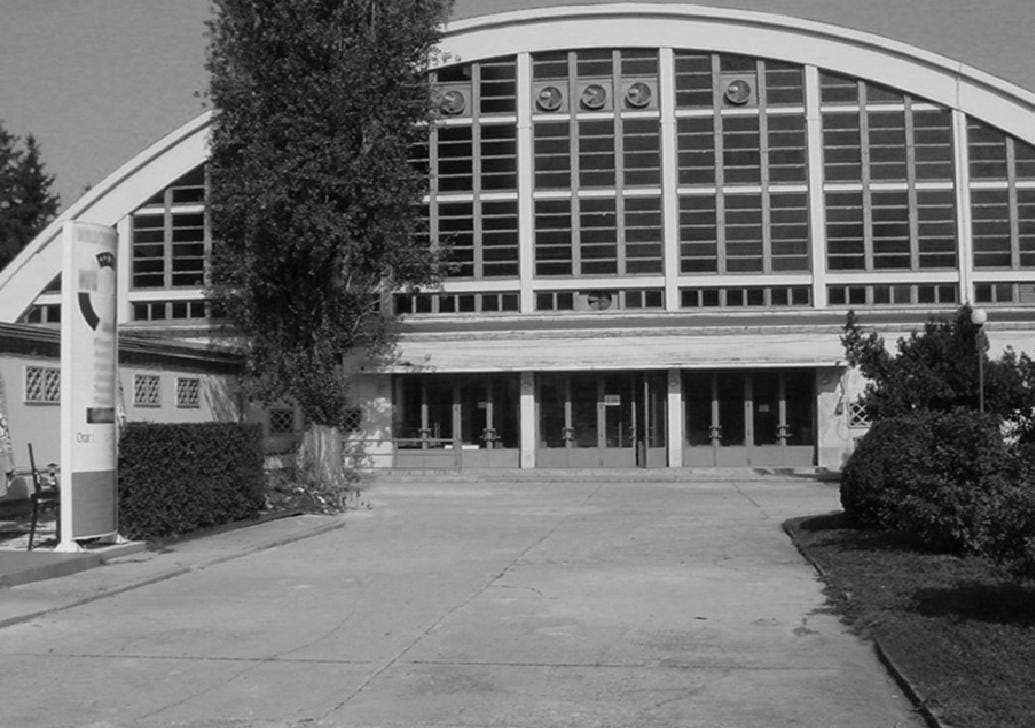 Cine salvează Sala Floreasca din Capitală? Mesaj al FR de Handbal care îndeamnă la reparații urgente: „Dacă iubiți acest sport, ajutați-ne să-l redăm Bucureștiului”