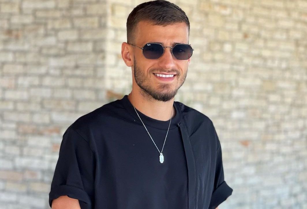 Vlad Dragomir va deveni tată pentru prima oară. Cum a anunțat mijlocașul de la FC Pafos că iubita lui este însărcinată: „Băiatul meu mare”| FOTO