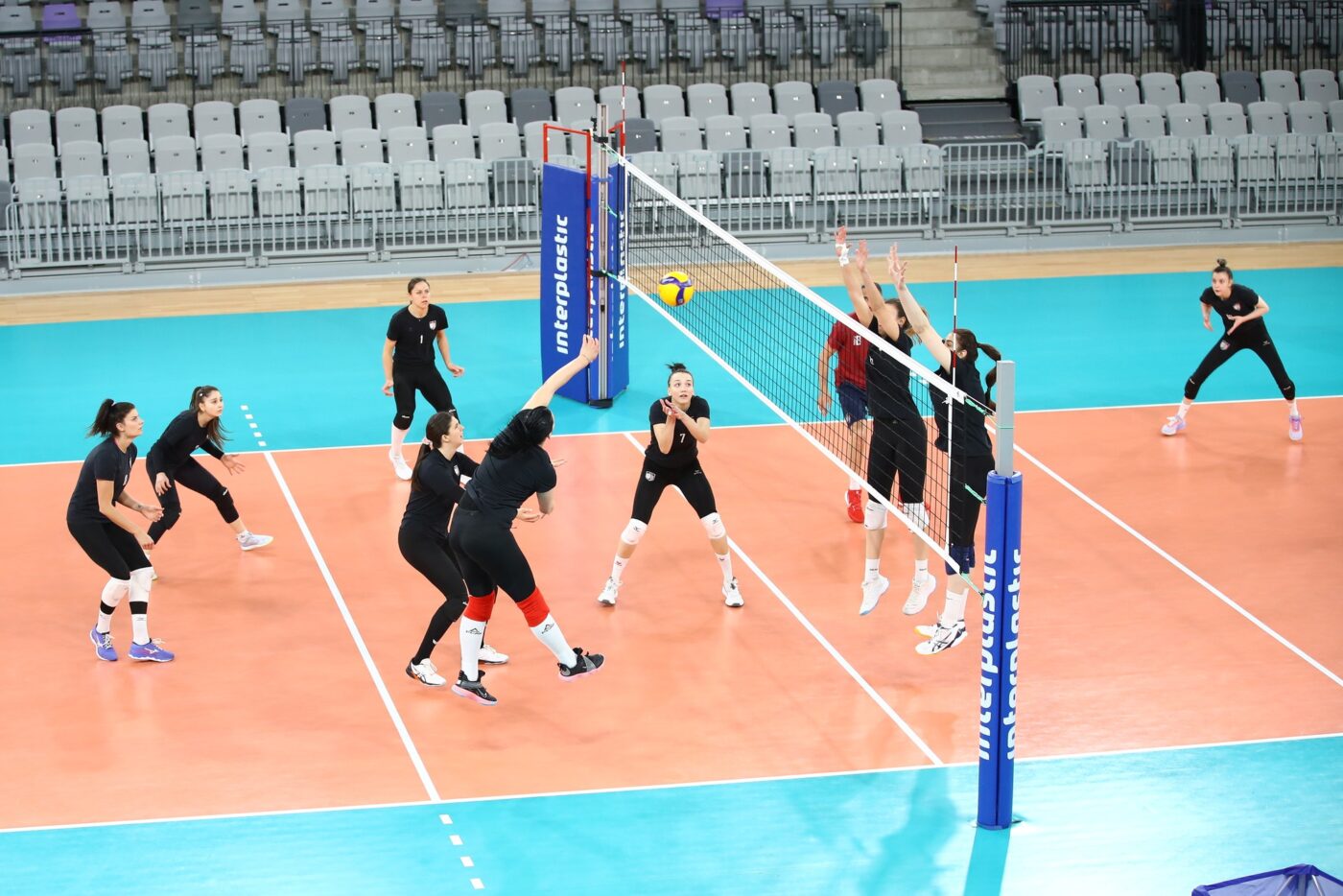 Azi începe Final Four-ul Cupei României la volei feminin! Programul meciurilor din noua Sală Polivalentă de la Pitești. Finala campionatului s-ar putea reedita în ultimul act al Cupei