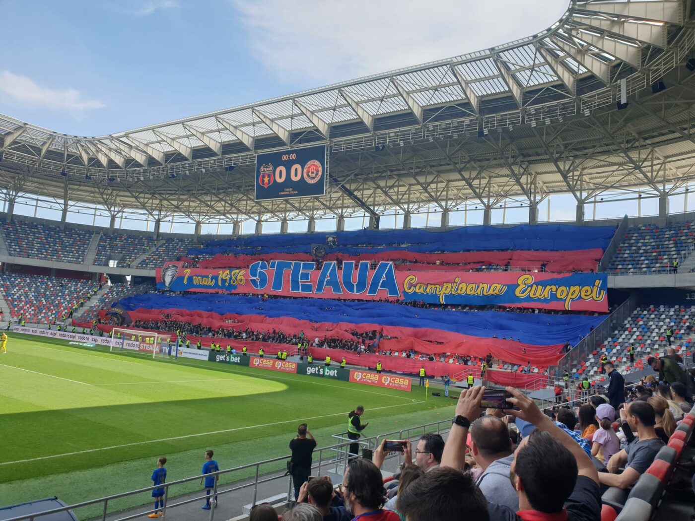 S-a găsit soluția prin care CSA Steaua poate promova, chiar dacă inițiativa de modificare a Legii Sportului a fost blocată în Parlament: „Să vină la mine să îi învăț!” | EXCLUSIV