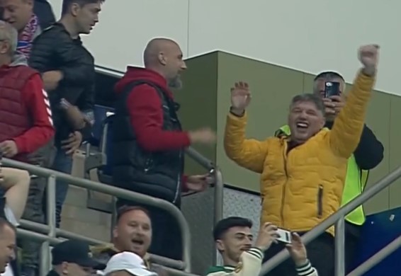 Actorul din Las Fierbinți care s-a bucurat ca un copil la golul lui Florinel Coman în FCSB – CFR Cluj. E nelipsit de pe Arena Națională la meciurile roș-albaștrilor | FOTO