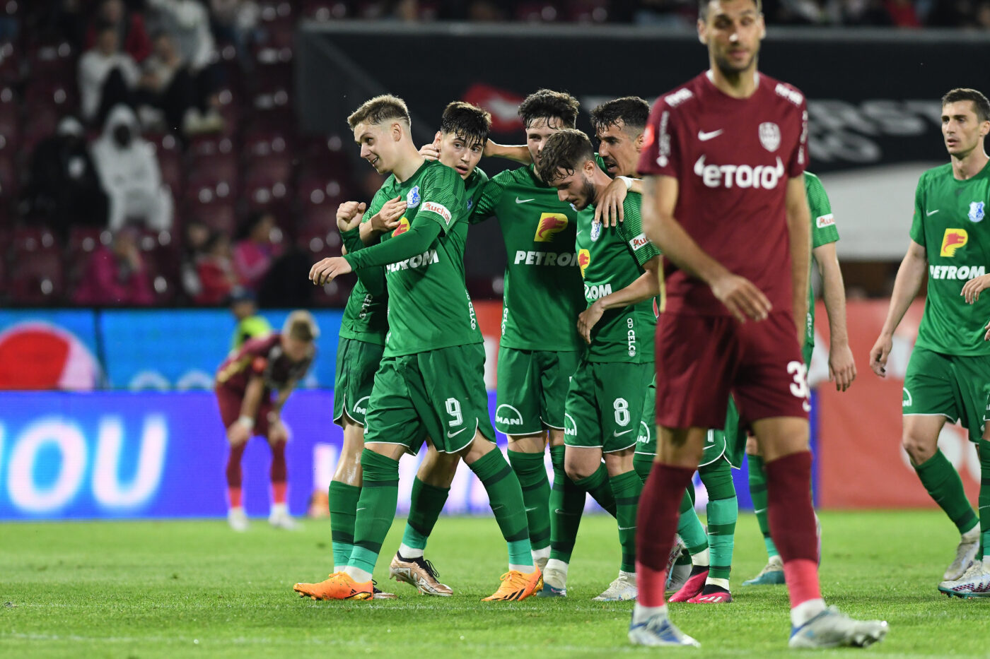 CFR Cluj – Farul 1-2 și Universitatea Craiova – Sepsi 0-0, Live Video Online, în ultima etapă din Superliga. Campioana conduce în Gruia, dar oltenii nu reușesc să marcheze!