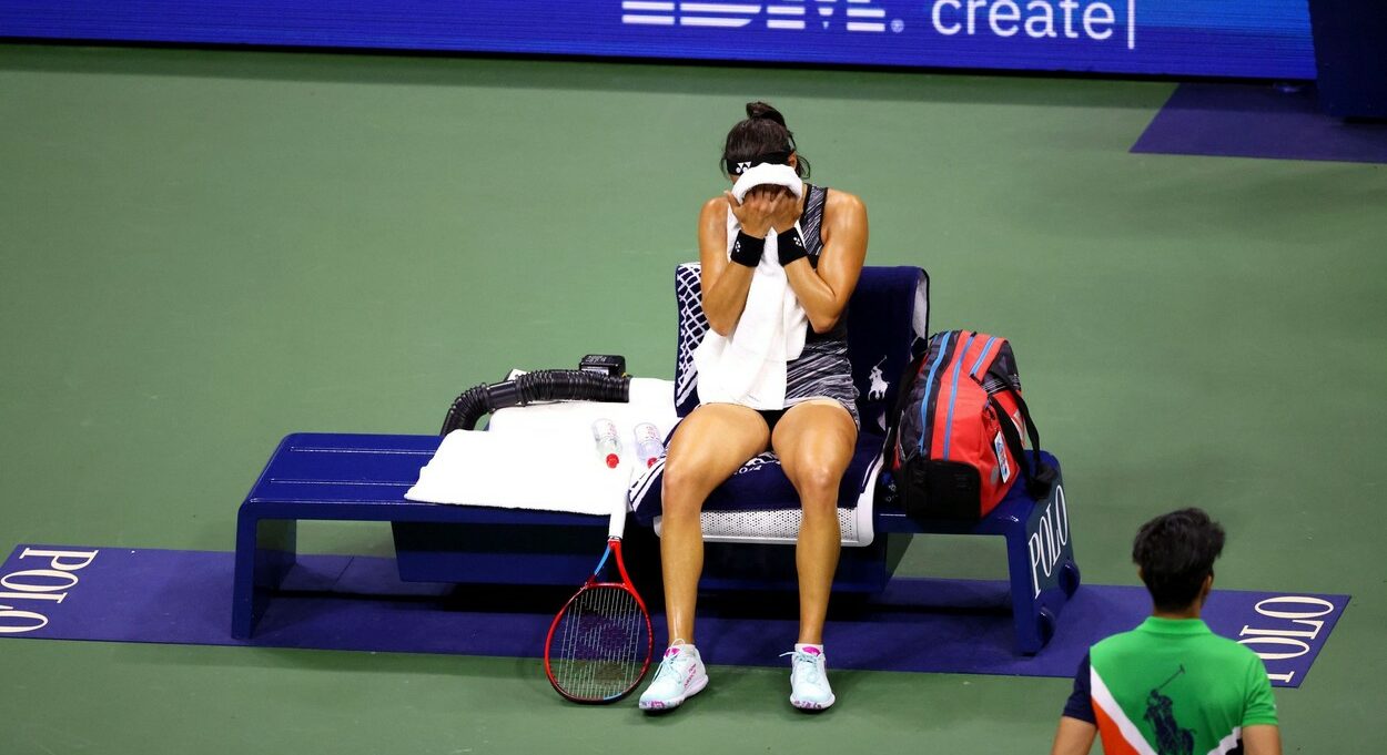 A strâns o avere din tenis, dar nu mai rezistă! Jucătoarea învinsă de două ori de Sorana Cîrstea a izbucnit în lacrimi după eliminarea de la Roma: „A devenit un coșmar!”