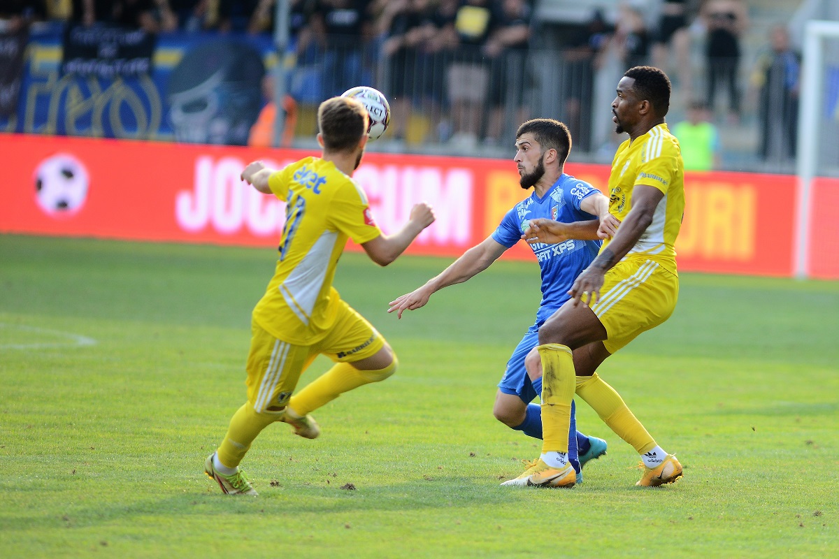 Chindia Târgoviște – Petrolul Ploiești 1-0, Live Video Online în etapa a 7-a din play-out | Popadiuc a deschis scorul în minutul 5! Pauză pe stadionul „Ilie Oană!”