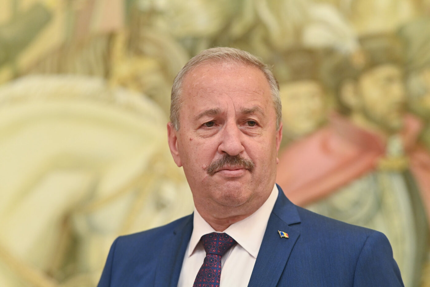 Cornel Dinu susține inițiativa legislativă a lui Vasile Dîncu: „Actuala lege este complet ruptă de realitatea socială a României! UEFA nu le interzice echipelor să aibă o anumită formă” | VIDEO EXCLUSIV ProSport Live