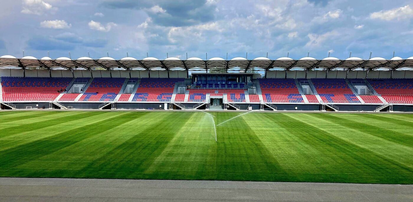 Cum arată noul stadion fabulos din Superliga: ce echipă are gata arena și cere omologarea de urgență! Imagini cu „bijuteria” de la 90 de minute distanță de București