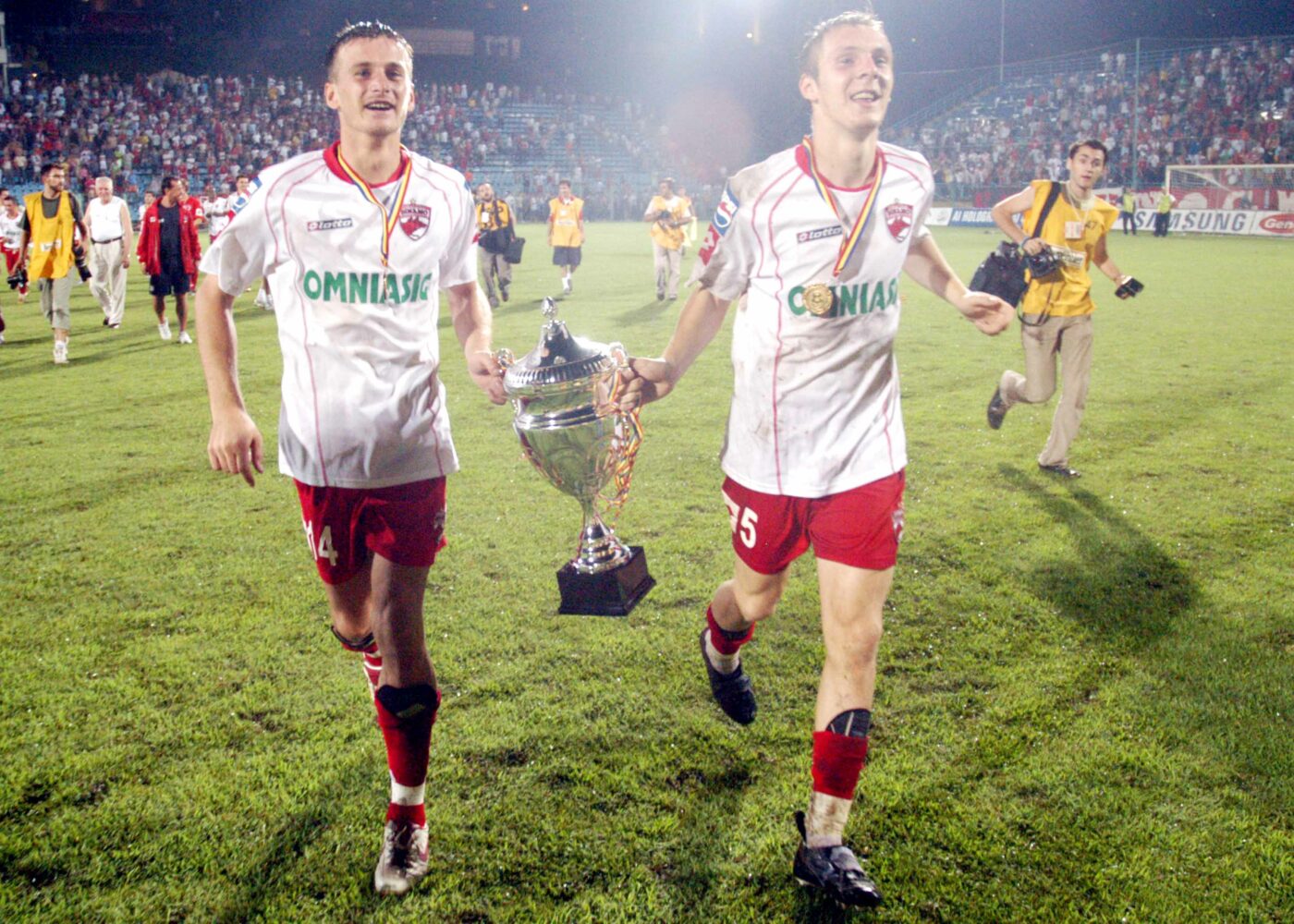 Fostul campion din „Groapă” o vede mai experimentată pe FC Argeș, dar spune că Dinamo are un mare atu: „Totul se va echilibra datorită lor!”