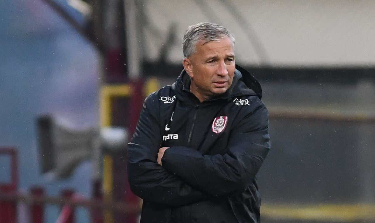 Dan Petrescu aruncă în aer CFR Cluj cu câteva dezvăluiri incendiare din interiorul clubului! Restanțe financiare uluitoare: a antrenat, practic, gratis de la începutul anului! Fotbaliștii au și ei mari probleme cu salariile: „Ăsta e adevărul”