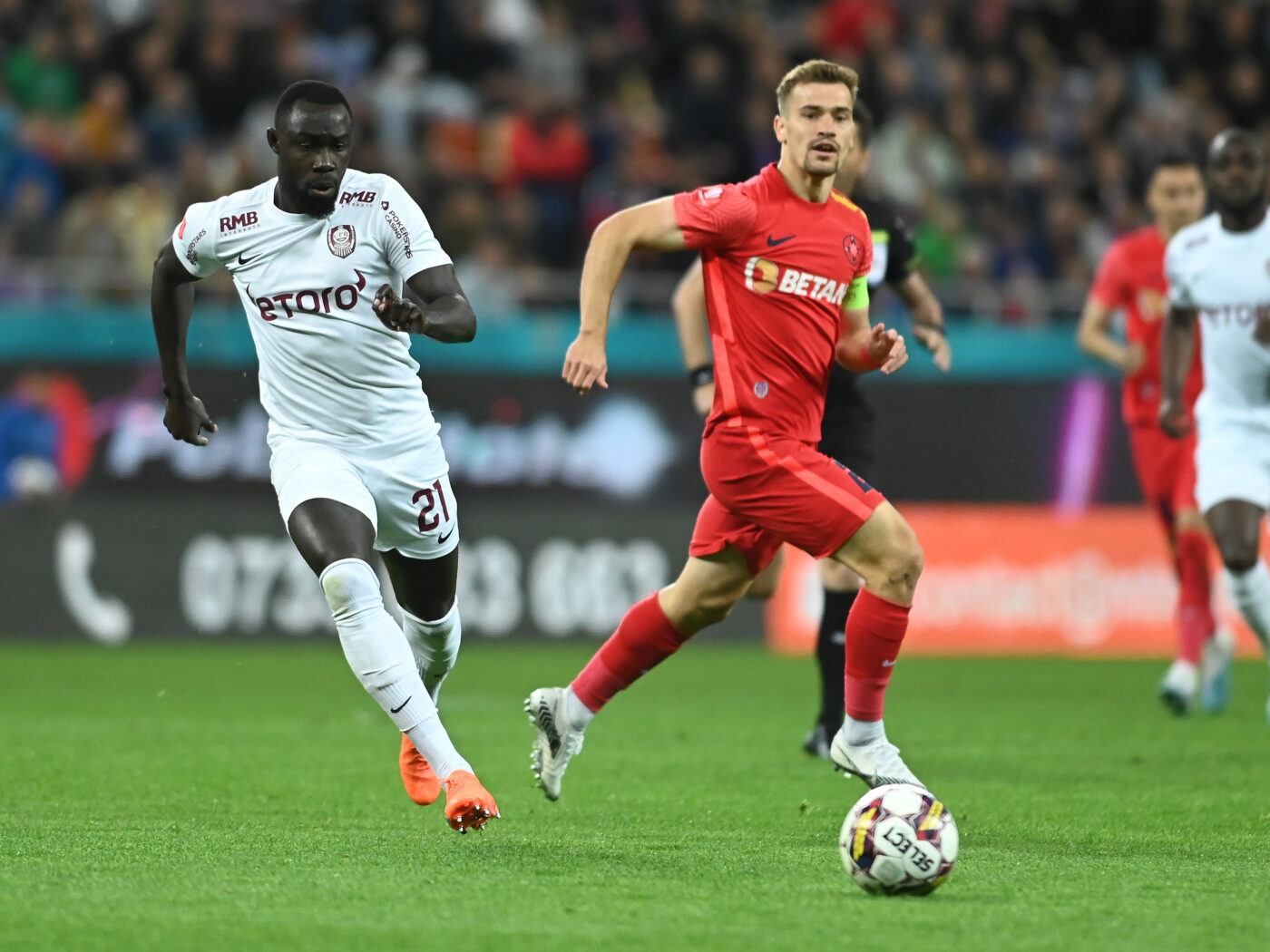 Darius Olaru rămâne cu picioarele pe pământ după FCSB – CFR Cluj 1-0. „Ne continuăm visul!” Ce așteptări are de la meciul cu Farul. „Presiunea mai mare e la noi!”