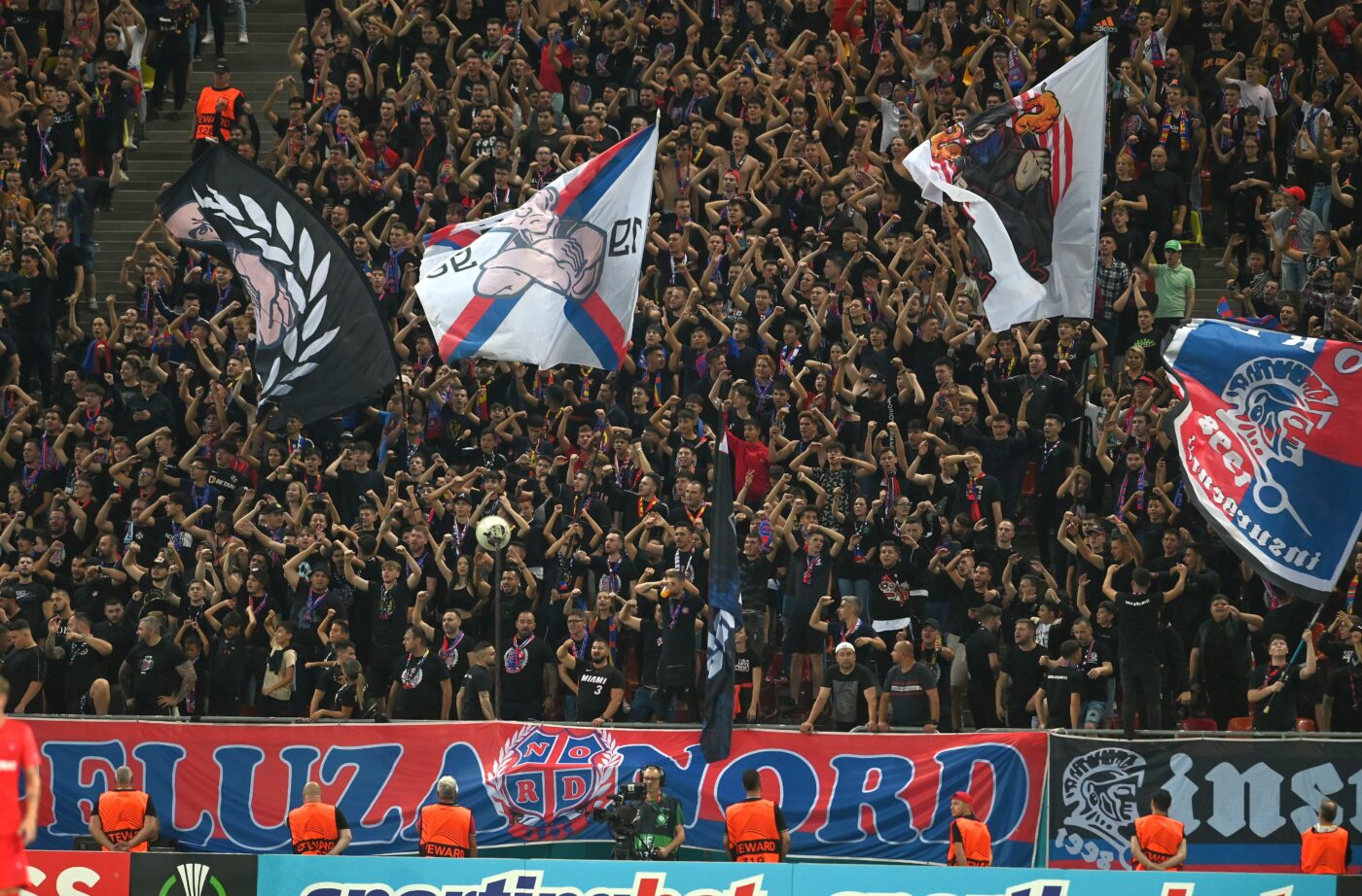 Elias Charalambous anunță o atmosferă infernală la FCSB – CFR Cluj: „M-au informat că pot fi 50.000 de oameni la stadion!” | VIDEO