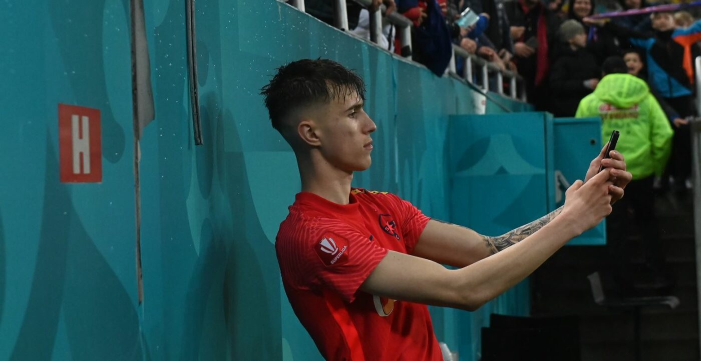 Elias Charalambous, încântat de vestea că Octavian Popescu ar putea ajunge la FC Porto: „Un transfer la un asemenea club ar face toată România fericită”