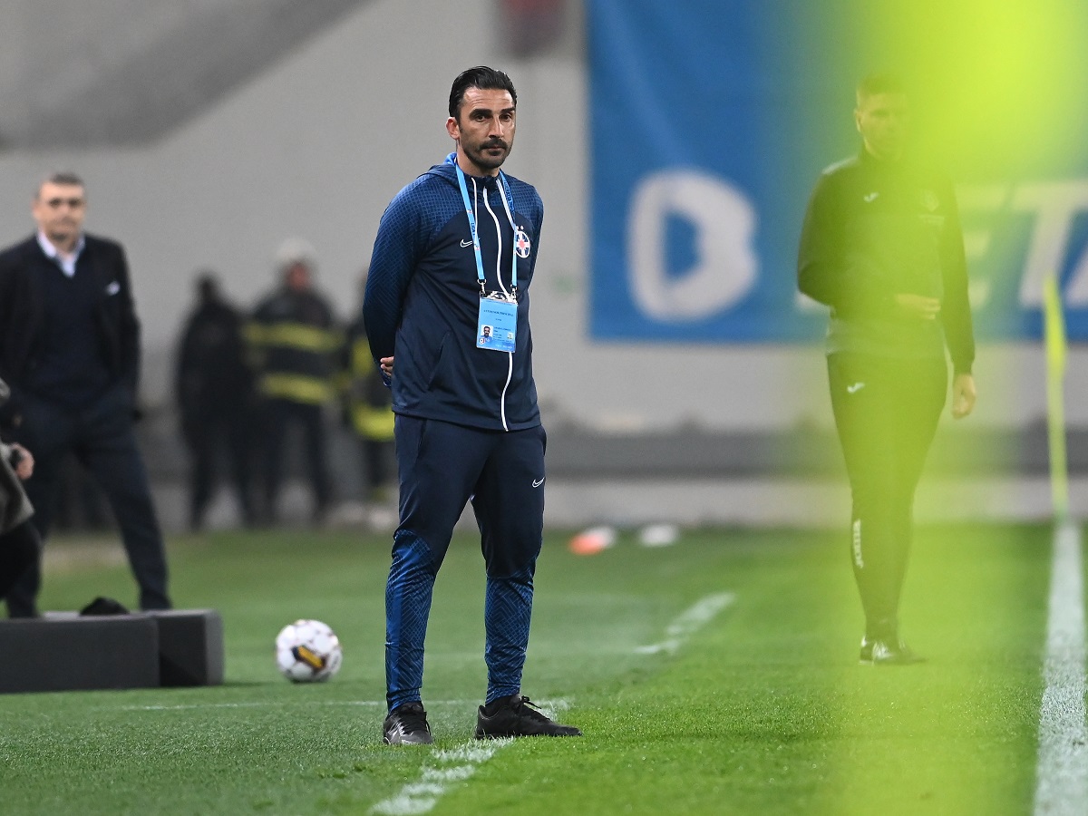 Elias Charalambous este pe val la FCSB! A fost numit antrenorul etapei pentru a doua oară în ultimele trei runde! Cum arată echipa ideală