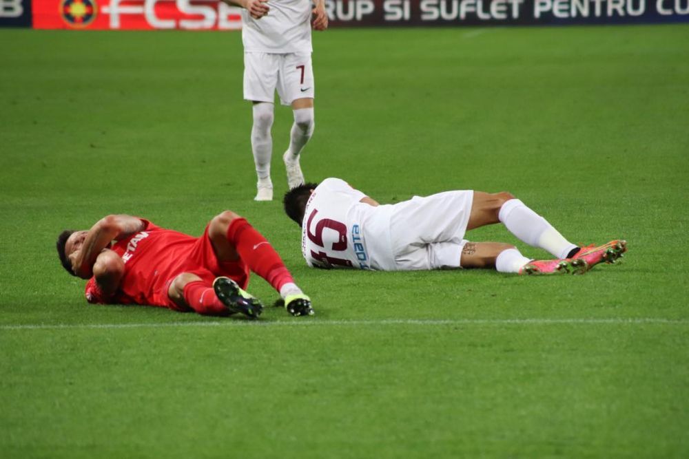 Emoții la derby-ul FCSB – CFR Cluj! Cordea și Camora s-au ciocnit violent, iar medicii au intervenit rapid | FOTO