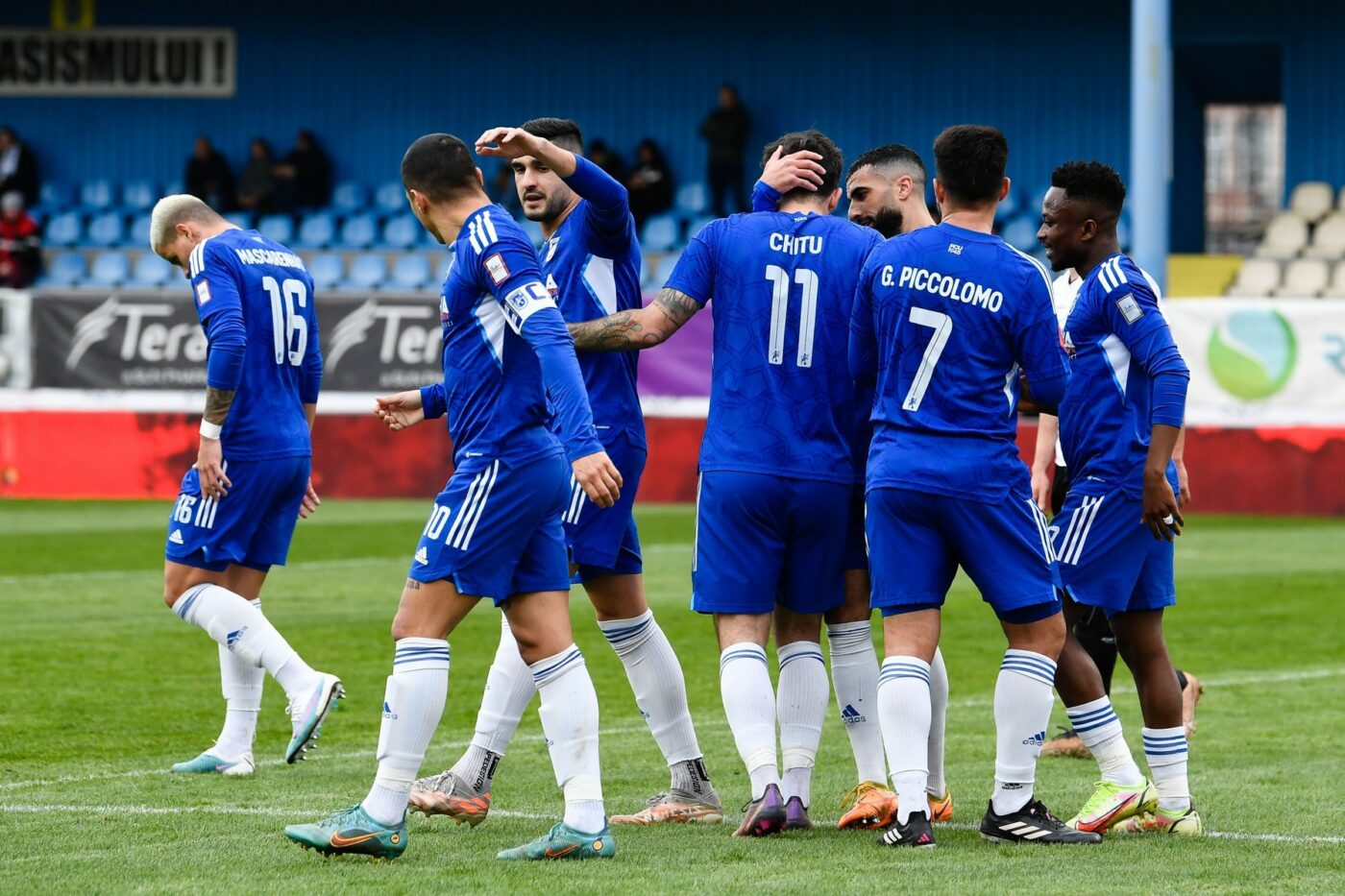 FC U Craiova, gata să-i producă lui Dan Petrescu coșmarul carierei în barajul pentru Europa! Adrian Mititelu, dezvăluiri de ultimă oră din Bănie | EXCLUSIV