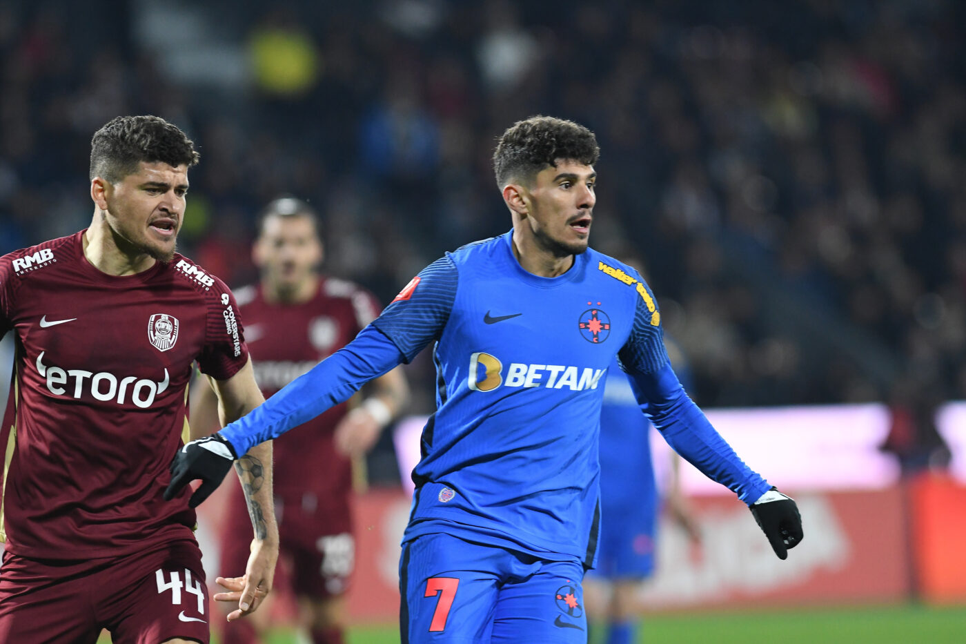 FCSB – CFR Cluj 0-0, Live Video Online în etapa 8 din play-off-ul Superligii. A început meciul! Roș-albaștrii se pot apropia la un punct de locul 1