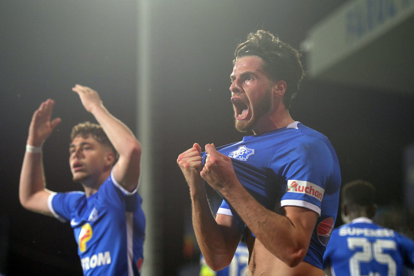 Cronică dobrogeană la Farul – FCSB. Mergeți la TAS! Farul a întors scorul de la 0-2, s-a impus cu 3-2 și a câștigat, după fuziunea cu Viitorul, primul titlu din istorie