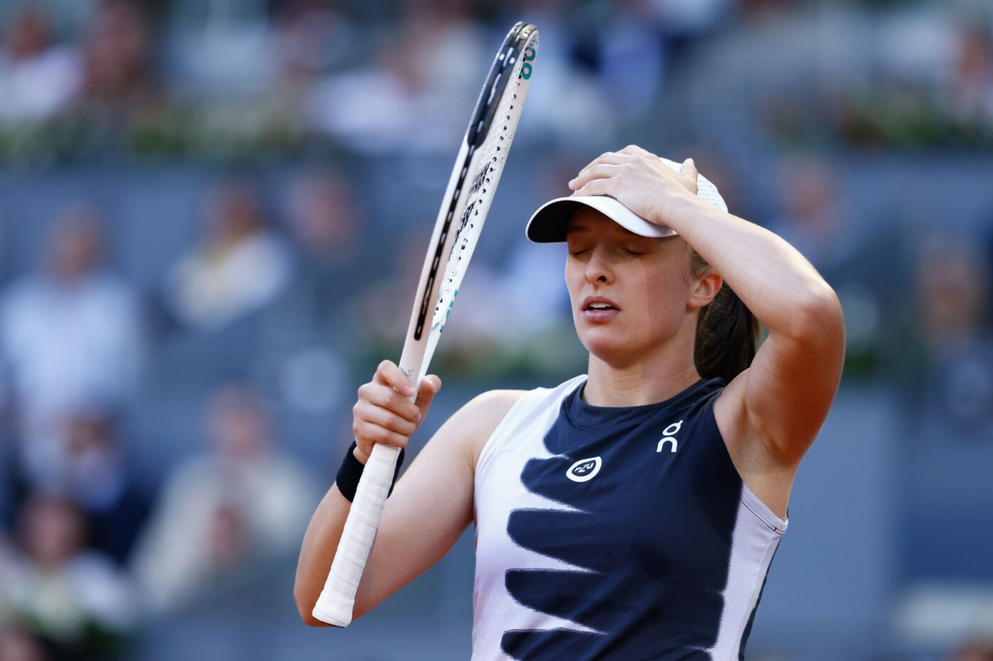 Iga Swiatek nu știe să piardă! Atac la organizatorii turneului de la Madrid, după ce a pierdut finala cu Sabalenka: „Nu e plăcut să joci la ora aia”