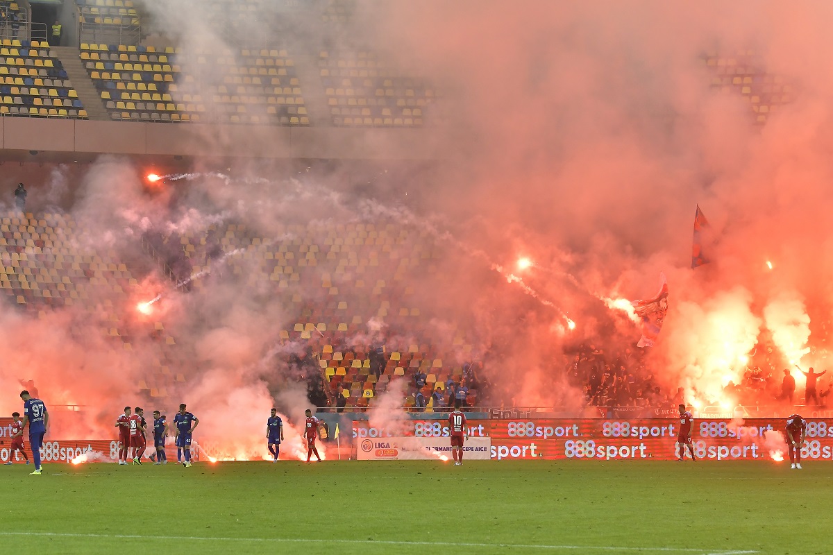 Lovitură cumplită pentru CSA Steaua: adio, promovare pentru echipa MApN! Vasile Dîncu a retras inițiativa de modificare a Legii Sportului!