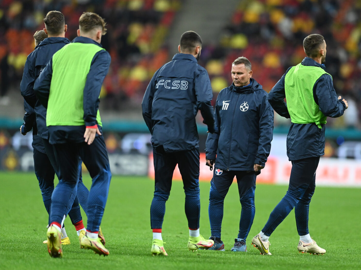 Metodele lui Tommy Neubert, interzise la FCSB! De ce Florinel Coman, Tavi Popescu și Darius Olaru nu mai sunt tratați ca pe vremea lui Laurențiu Reghecampf: „E greu să mai ducă acum ce făcea Neubert atunci”