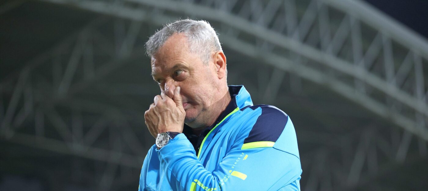 Mircea Rednic, moment de sinceritate după UTA – Hermannstadt în vederea unui posibil baraj cu Dinamo: „Sufletul a rămas acolo!”. Detalii despre Rareș Pop, jucătorul care a leșinat în timpul meciului