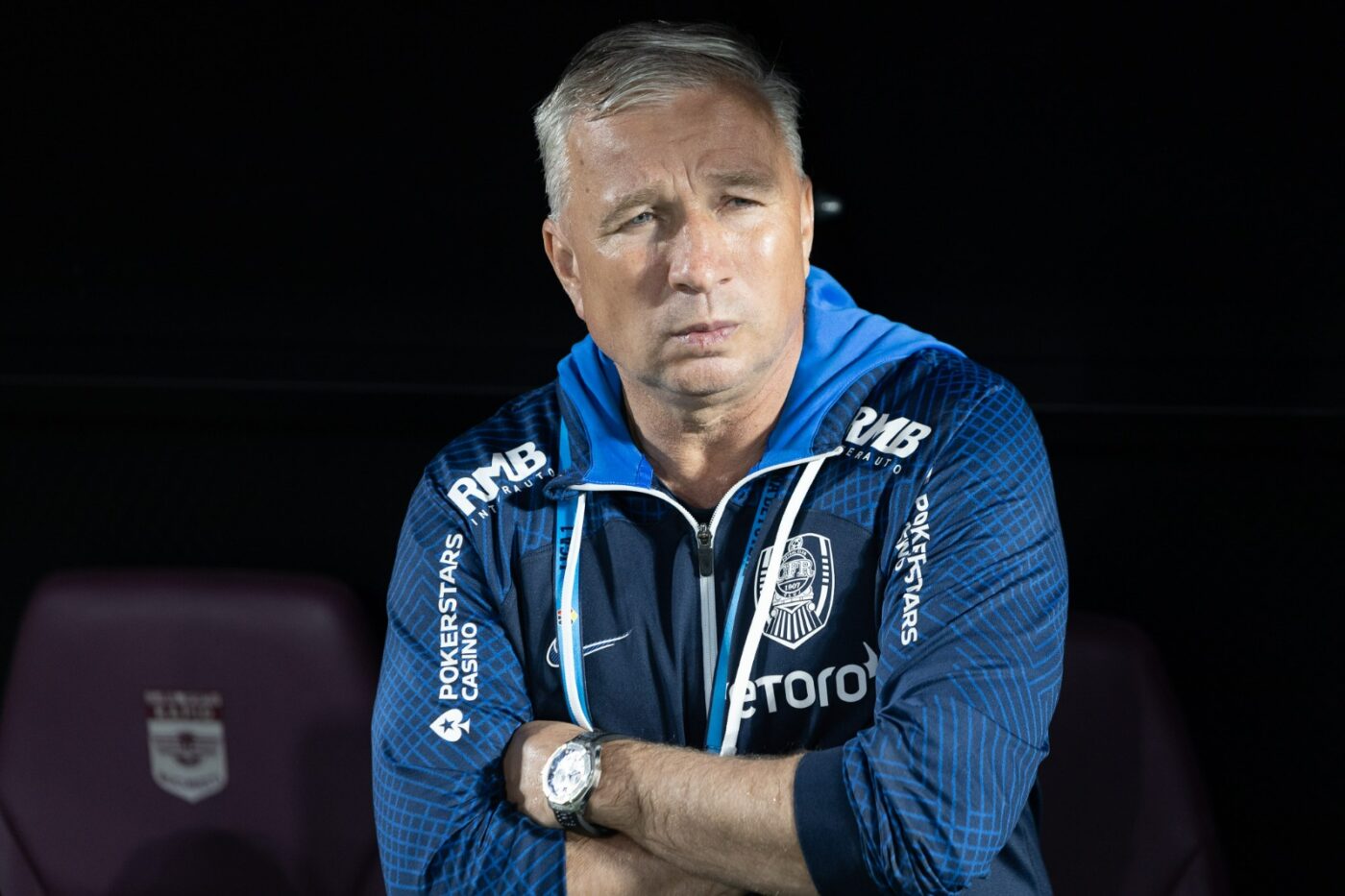 Momentul în care Dan Petrescu nu s-a mai putut stăpâni în Rapid – CFR Cluj! Ce gest a făcut antrenorul după ce arbitrul Bîrsan nu a dat un henț clar la Morais: camerele au filmat totul!