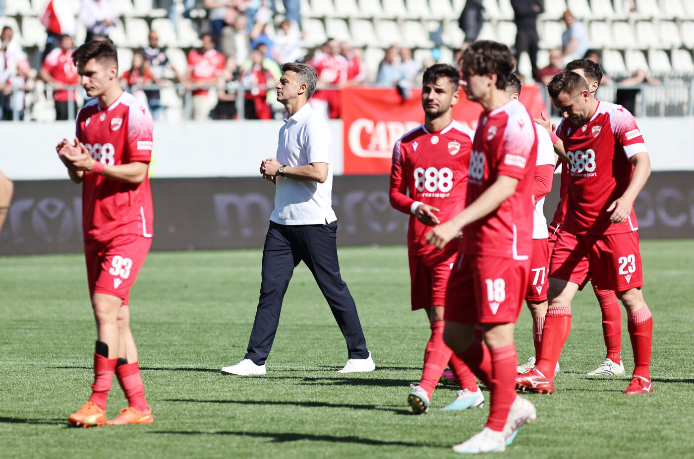 Omul care intră cu „tancul” în planul lui Dinamo de reorganizare: cere 200.000 de euro, datorii! „Este munca mea, nu am căpușat clubul”