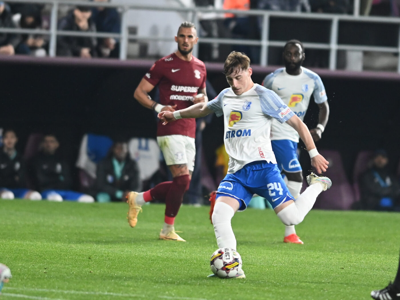 Grameni, transferul de titlu pe care îl vrea Rapid de la campioana Farul! Dan Șucu, negocieri cu Gică Hagi pentru mijlocaș