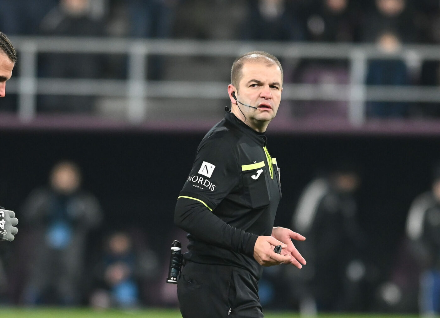 Presiune uriașă pe arbitrul Cătălin Popa înainte de Farul – Rapid: „Greșește și când e în cabina VAR și când e pe teren! Liderul trebuia respectat” | VIDEO EXCLUSIV ProSport Live