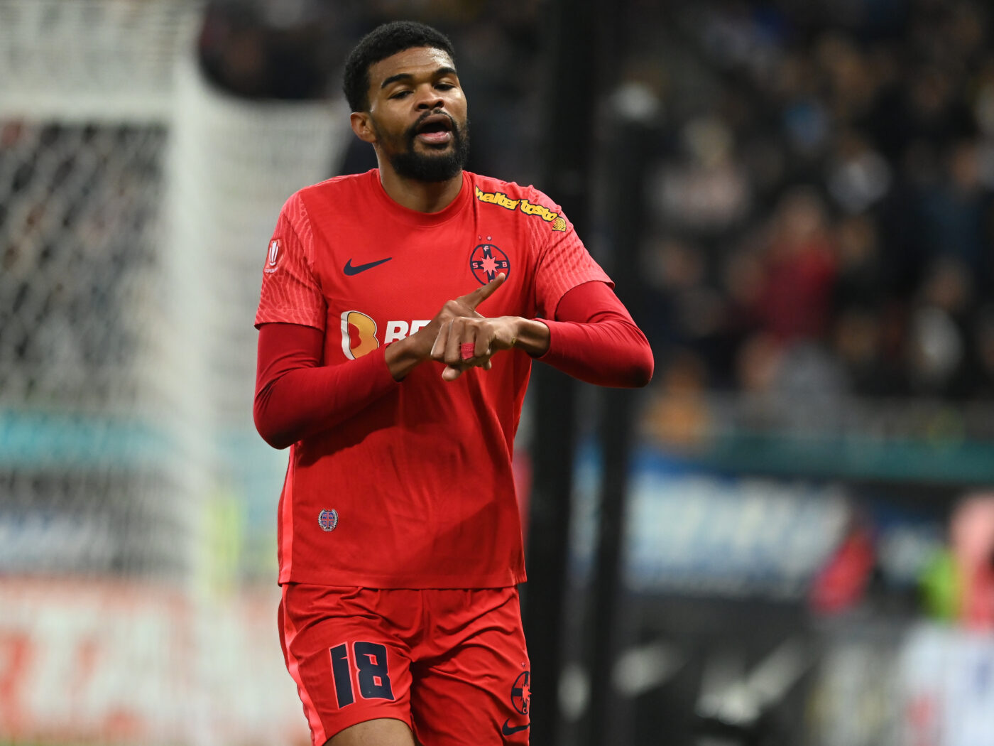 Edjouma are o măsea împotriva FCSB. Meme Stoica a dezvăluit motivul real pentru care fotbalistul francez a lipsit de la reunirea lotului: nu e în război cu Gigi Becali!