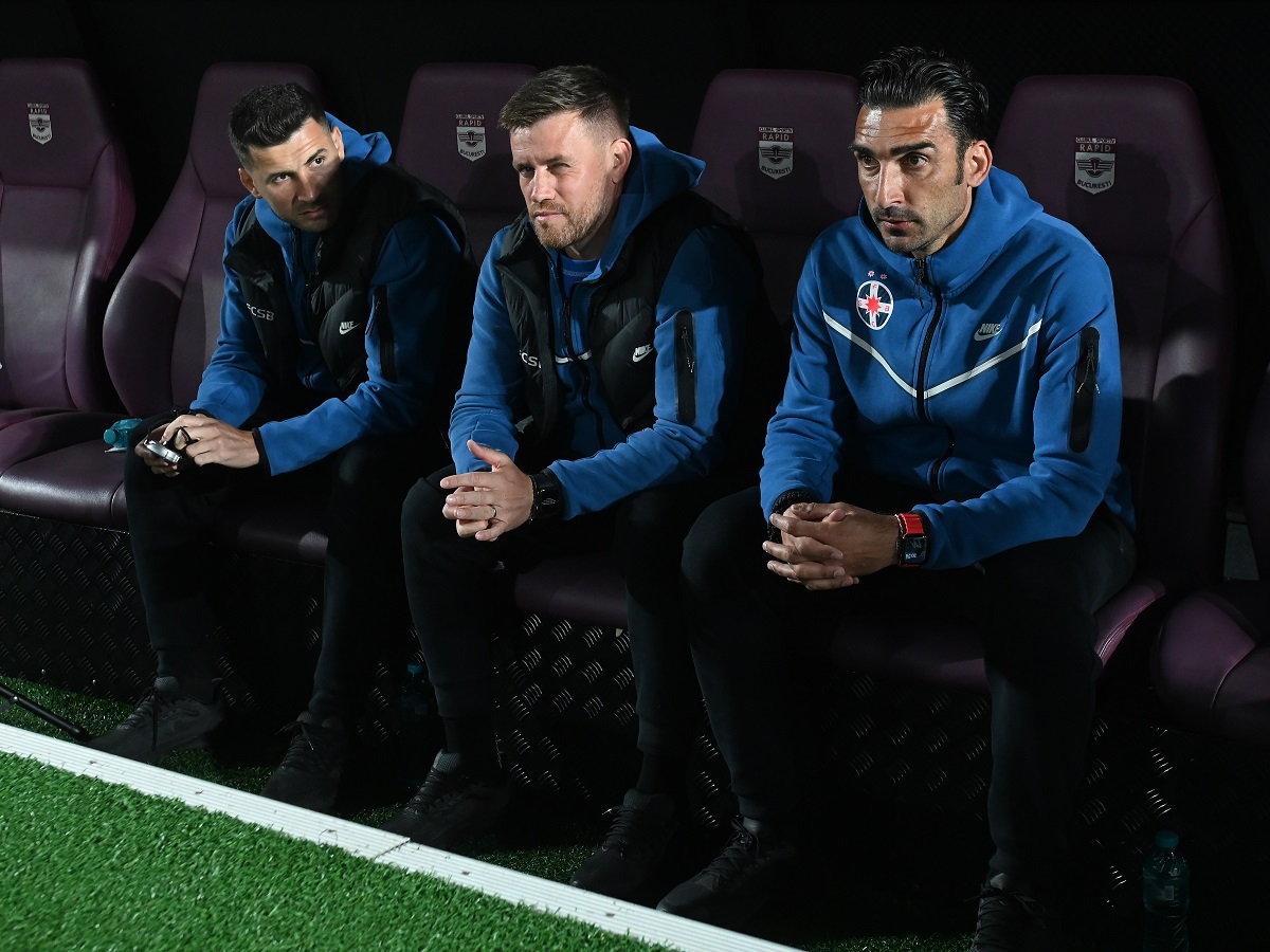 Toată lumea spunea despre ei că sunt dușmani, dar Elias Charalambous și Mihai Pintilii se poartă ca doi buni prieteni! Cum s-au fotografiat cei doi antrenori de la FCSB
