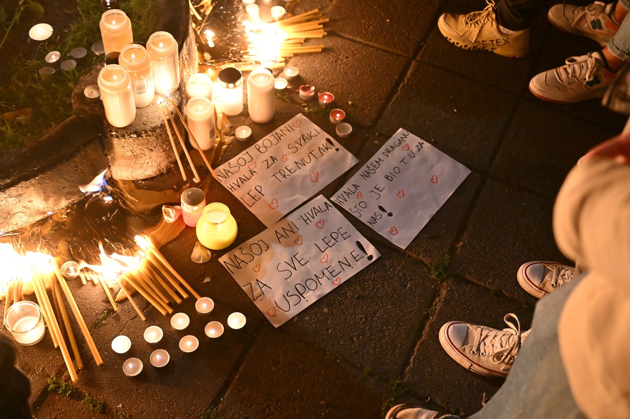 Tragedie cumplită: fiica unui antrenor din România, în vârstă de doar 13 ani, a fost ucisă la școală. Alte opt persoane și-au pierdut viața în atentatul fără precedent