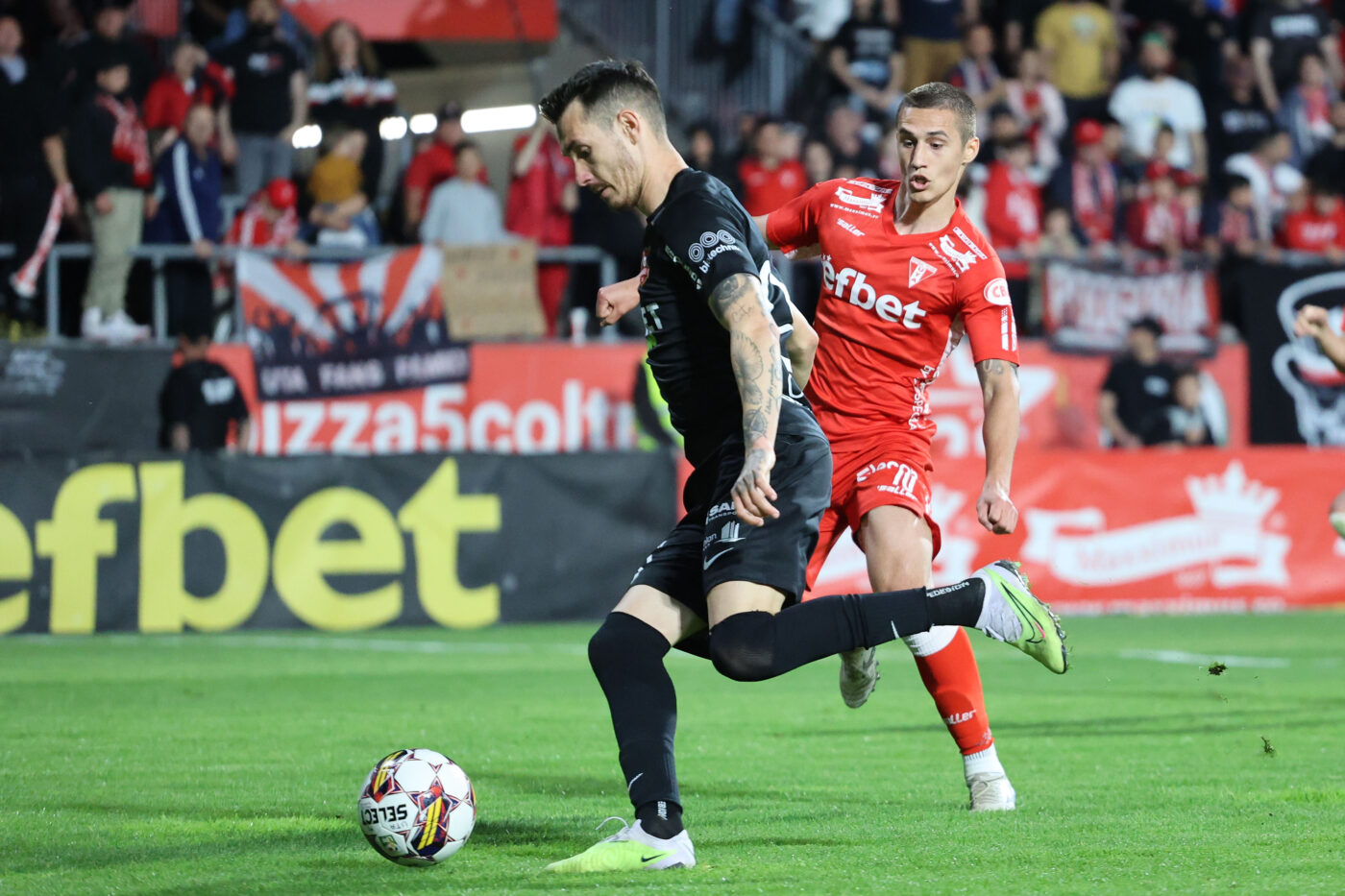 UTA – Hermannstadt 1-3, în etapa a 4-a din play-out-ul Superligii. Elevii lui Mircea Rednic, umiliți pe propriul teren! Daniel Paraschiv, hat-trick de senzație la Arad