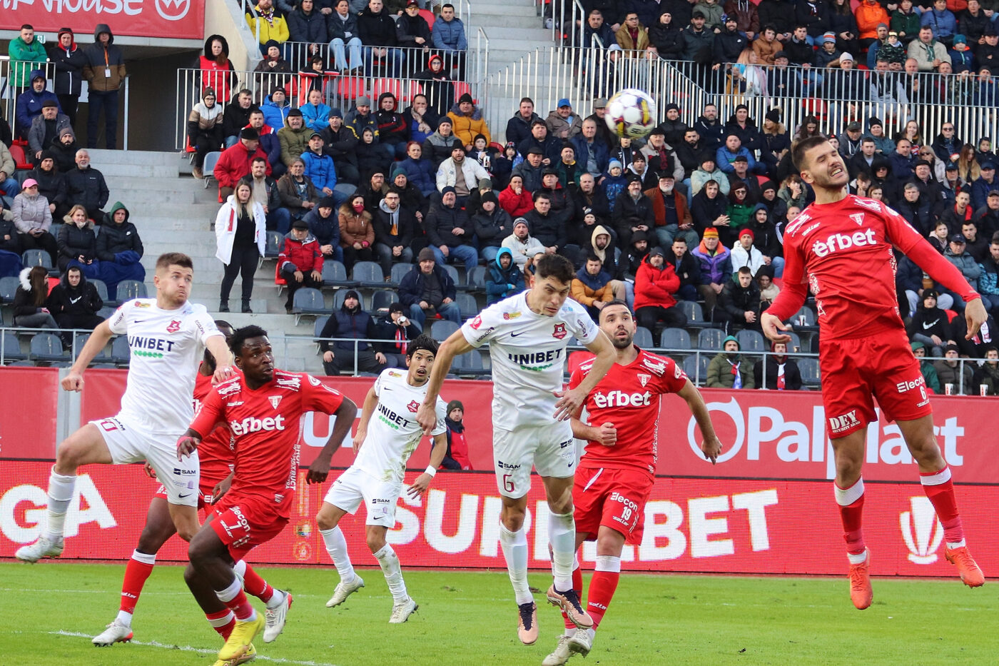 UTA Arad – FC Hermannstadt, Live Video Online, de la ora 20:00, în runda a 6-a din play-out. Echipele de start. Elevii lui Marius Măldărășanu vin după trei victorii la rând