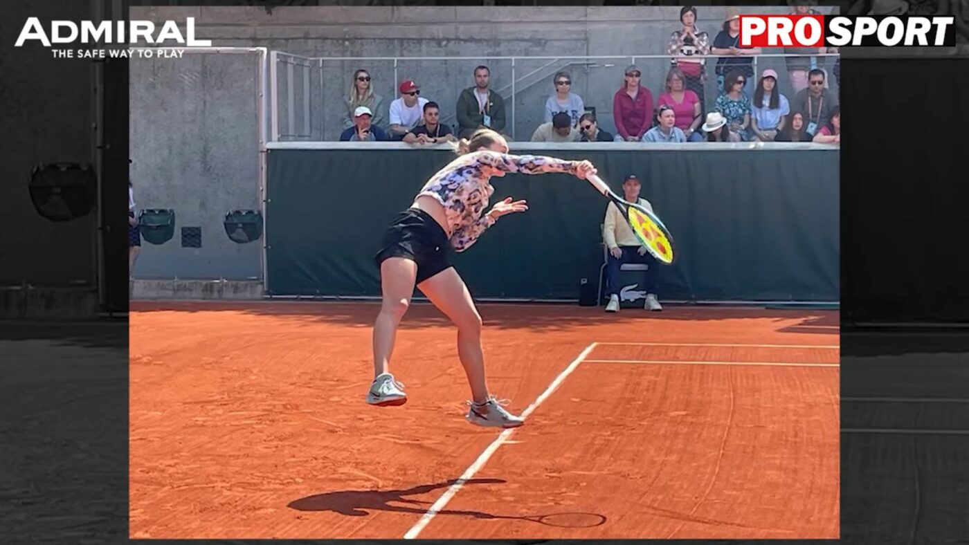 Copilot pentru Ana Bogdan la turneele de tenis, Simone Tempestini este ca “un leu în cușcă” în loja româncei | FOTO&VIDEO EXCLUSIV | CORESPONDENȚĂ DE LA ROLAND GARROS
