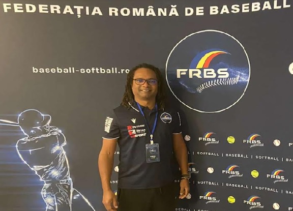 Povestea lui Carlos Tatis, sportivul din Republica Dominicană care a adus baseball-ul la Brașov! „M-am izbit de problema rasismului la Focșani, la București și la Brașov” | SPECIAL