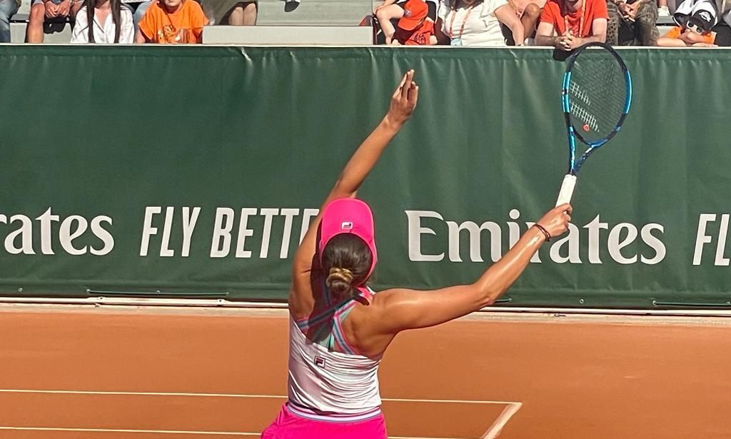Irina Begu i-a lăsat doar trei ghemuri unei finaliste la Roland Garros | FOTO & VIDEO EXCLUSIV | CORESPONDENȚĂ DE LA ROLAND GARROS