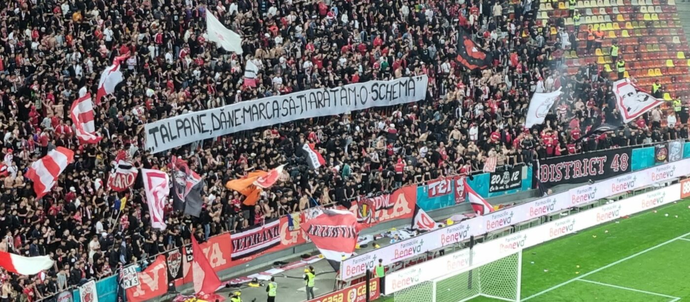 Mesaje uluitoare la Dinamo – CSA Steaua! Ce ironii între cele două galerii: „Discovery va face un documentar / Cum dispar câinii ca prin paranormal” | GALERIE FOTO