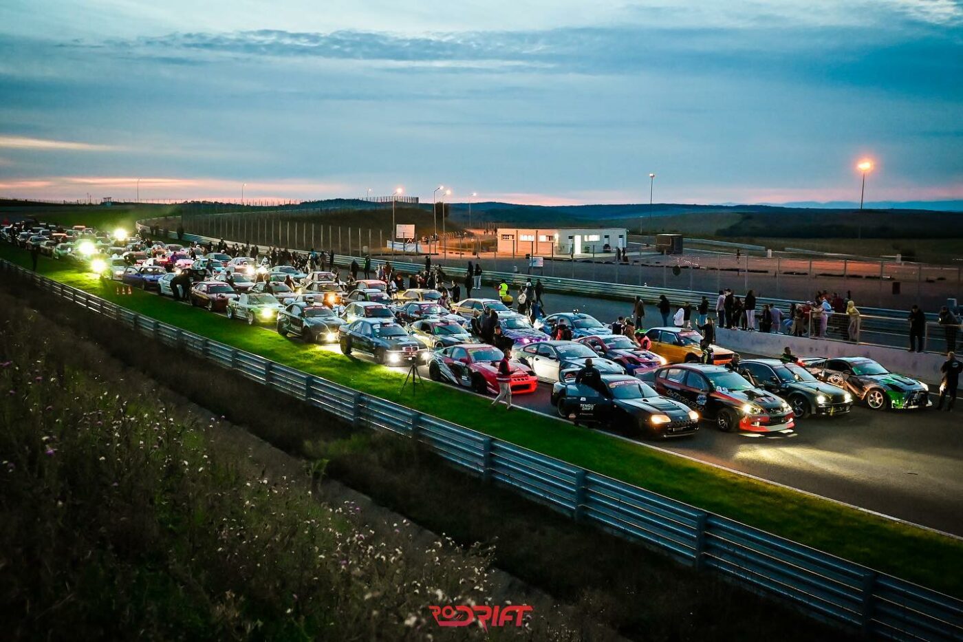 Piloți din 6 țări la a doua etapă din Campionatul Național de Drift pe circuitul Transilvania Motor Ring