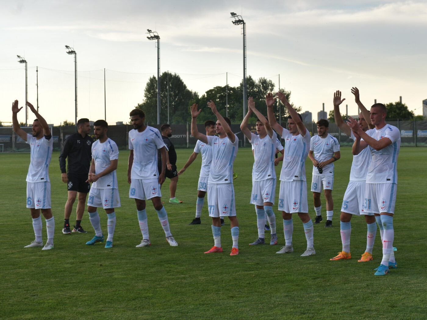 A semnat cu FCSB, a jucat un singur minut pentru echipa lui Gigi Becali, iar acum s-a transferat! Fotbalistul salvat de duhovnic a plecat pentru a se lupta la promovare în Superliga