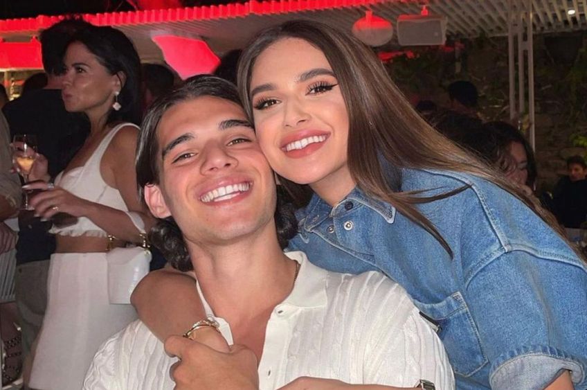 Bat clopote de nuntă în familia lui Gică Hagi! Ianis a cerut-o de soție pe Elena la Paris | FOTO