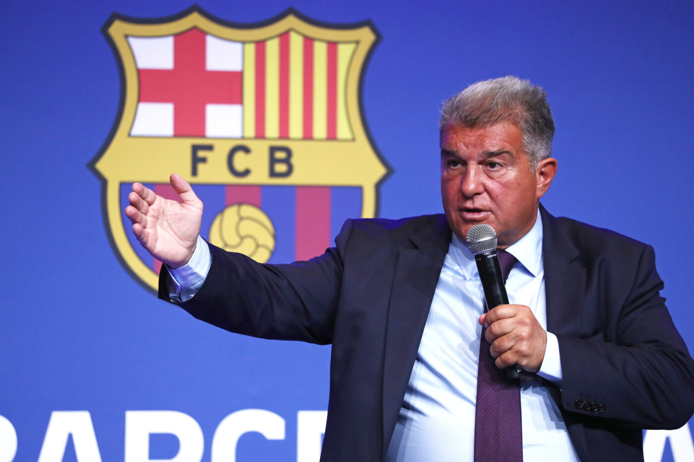 S-a golit seiful lui Joan Laporta! Președintele Barcelonei a anunțat că nu are destui bani pentru a-l aduce pe Kylian Mbappe: „Nu ne permitem!”