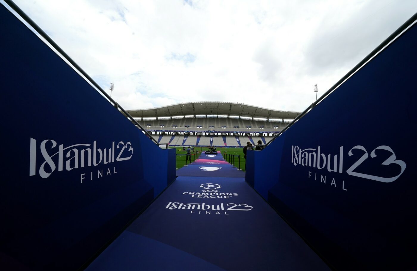 Who Broadcasts The Champions League Final Between Inter And Man On TV City