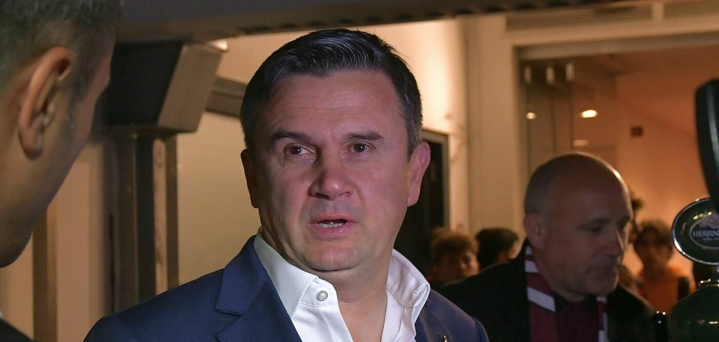 Detalii de ultimă oră despre campania de achiziții de la CFR Cluj: „Avem în vizor un fundaș lateral!”. Fosta campioană, gata să se despartă de jucători cu nume: „Se interesează cluburi importante” | VIDEO EXCLUSIV ProSport Live