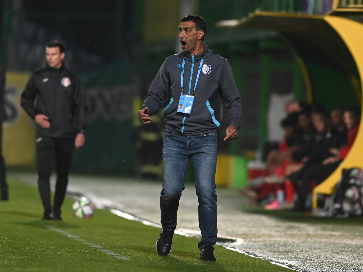 Jean Vlădoiu l-a scos țap ispășitor pe Bogdan Vintilă pentru dezastrul de la barajul Dinamo – FC Argeș: „Așa e când pui un antrenor fără experiență” | VIDEO EXCLUSIV ProSport Live