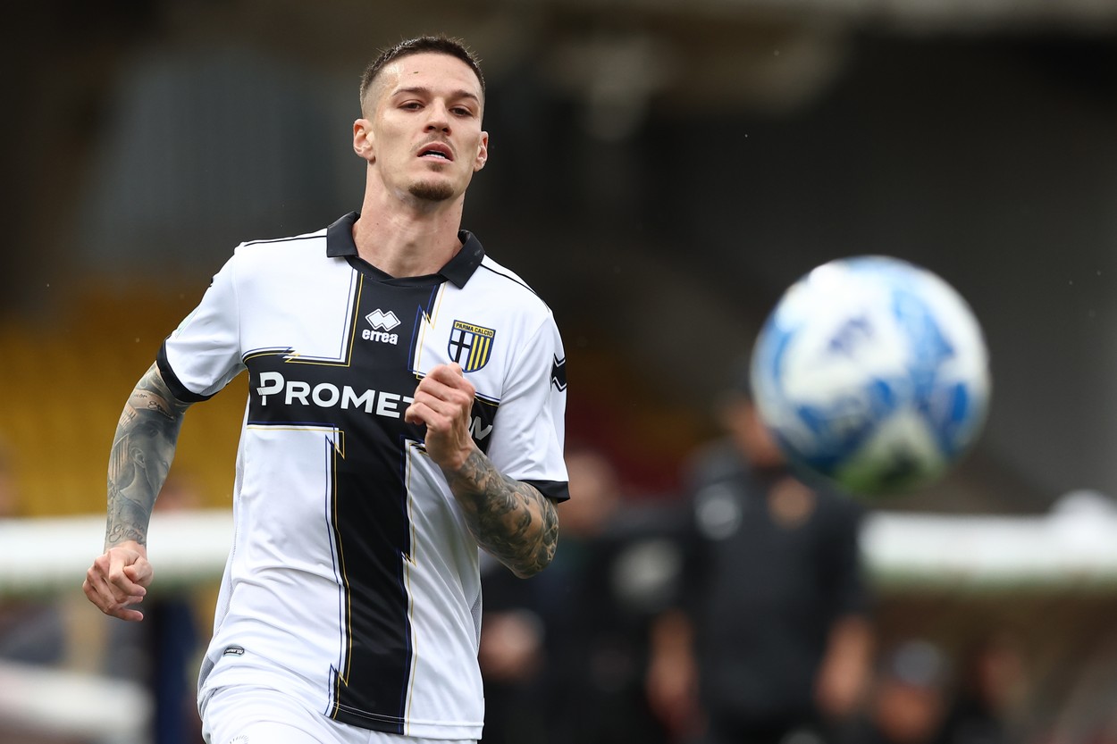 Dennis Man, la preț de chilipir! Ce sumă modestă cere Parma pe fotbalistul român