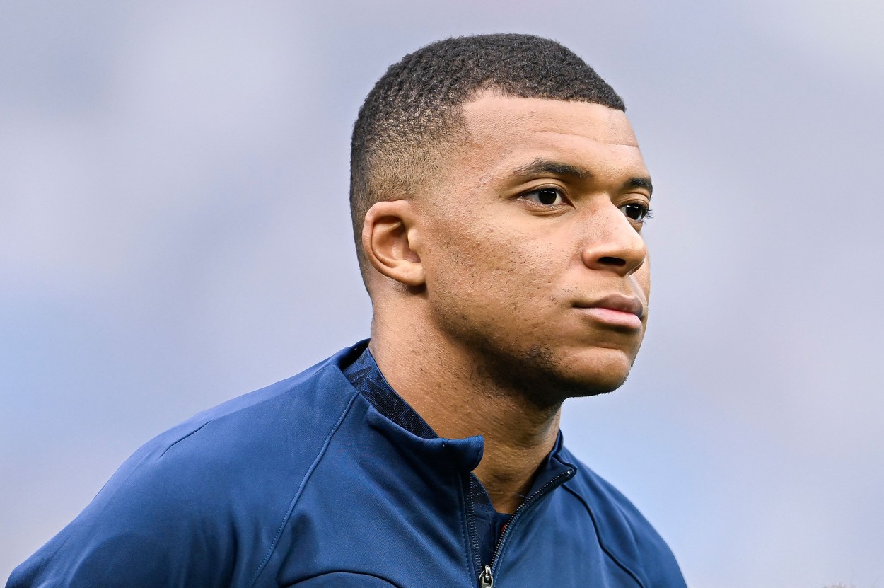 Înlocuitorul lui Mbappe costă 180 de milioane de euro! PSG a aflat prețul fotbalistului