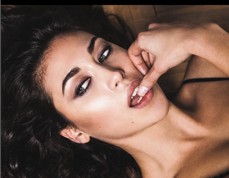 Nuntă spectaculoasă la Marbella. Cine a fotbalistul care a dus la altar o fostă Miss Universe | GALERIE FOTO