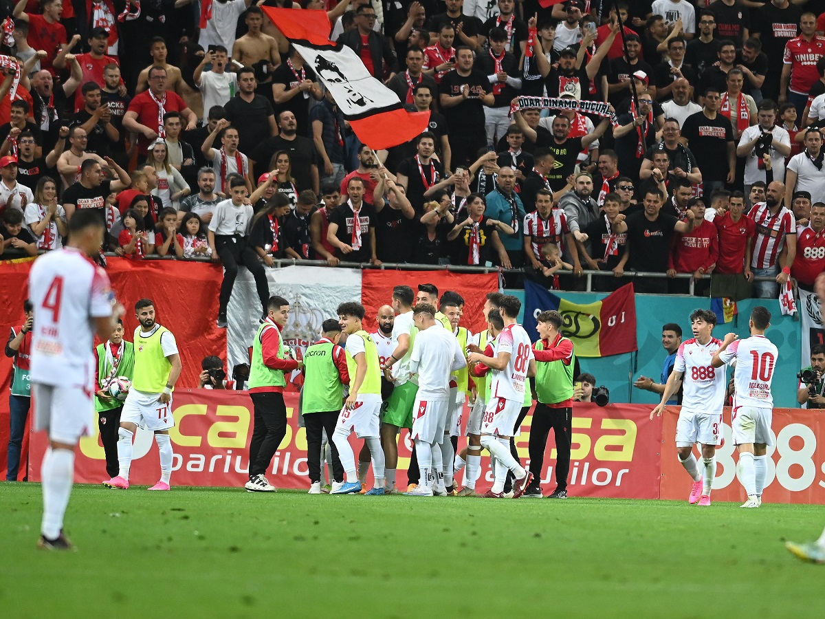 Lovitură de teatru! Legea șocantă care o poate distruge pe Dinamo: nu ar mai avea voie să promoveze, chiar dacă o învinge pe FC Argeș! Încă un club din Superliga ar retrograda instant, deși a terminat pe loc de menținere în prima divizie