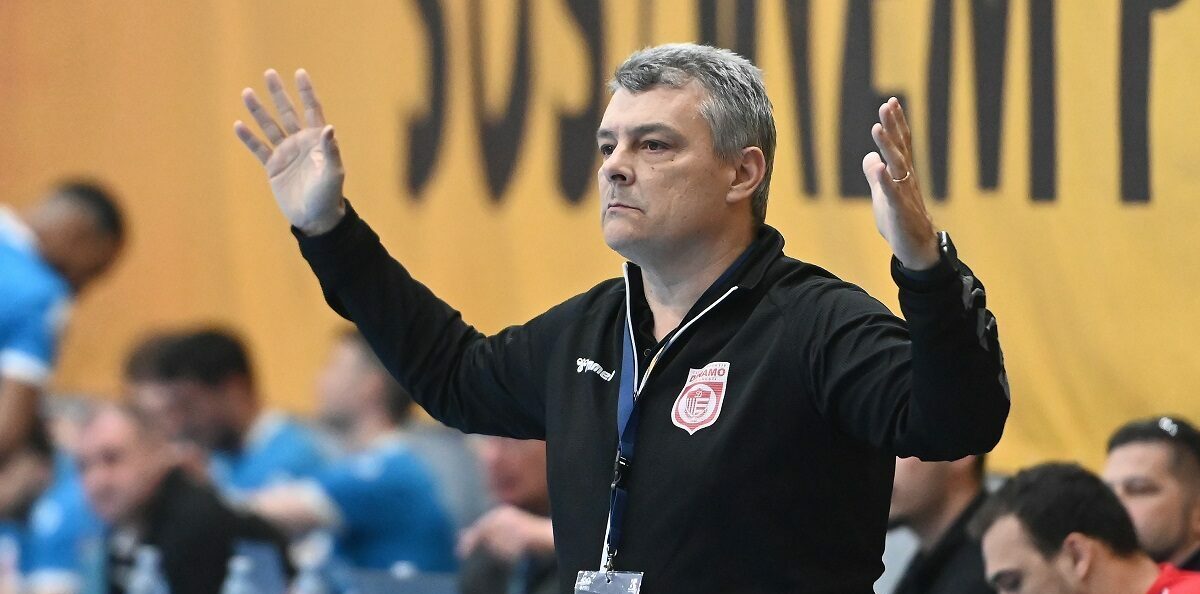 Pleacă Xavi Pascual de la Dinamo după ce „dulăii” nu au primit wild-card pentru Liga Campionilor? Președintele clubului a dat cărțile pe față: „Este antrenor exclusiv de Champions League!” | VIDEO EXCLUSIV DINAMO