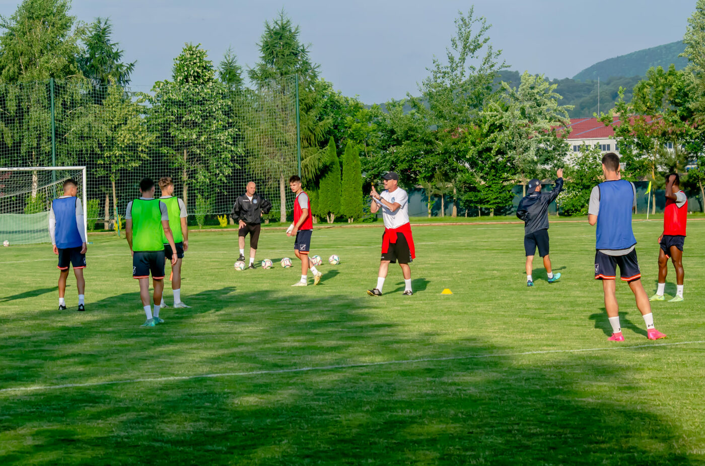 Poli Iași a plecat la Bansko, în Bulgaria, unde va efectua al doilea cantonament al verii. Lotul de 30 de jucători și programul amicalelor